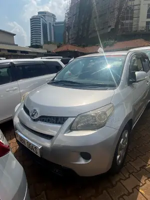Toyota IST 2009 Silver
