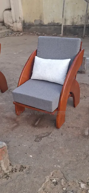 Modern Johnson Sofa Set of 5seater and Table Call