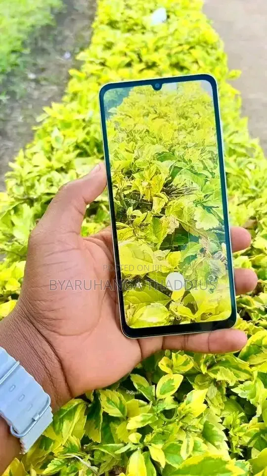 New Samsung Galaxy A06 64 GB Green