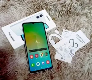 New Samsung Galaxy A06 64 GB Green