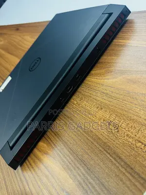 Laptop Dell G15 5530 16GB Intel Core i7 SSD 512GB