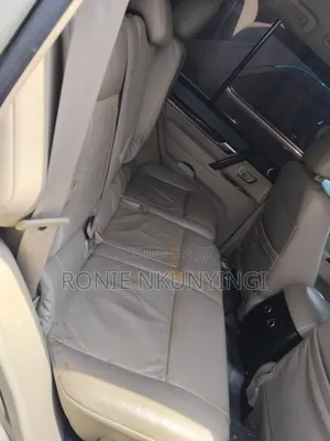 Mitsubishi Pajero 2012 Silver