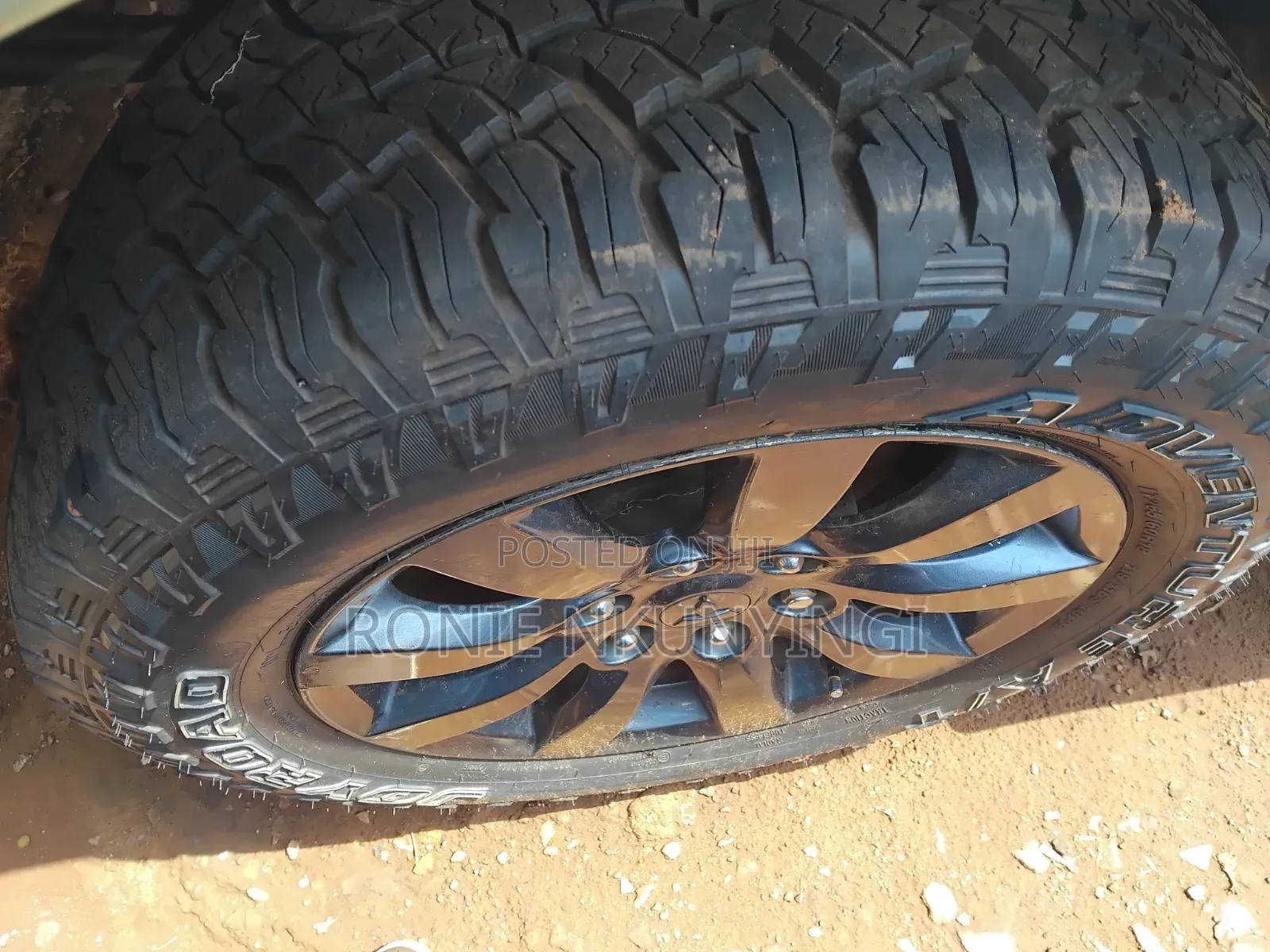 Mitsubishi Pajero 2012 Silver