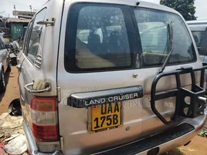 Toyota Land Cruiser 2003 Silver
