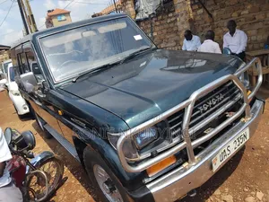 Toyota Land Cruiser 1999 Green