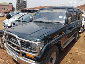 Toyota Land Cruiser 1999 Green