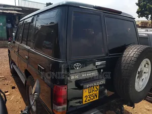 Toyota Land Cruiser 1999 Green