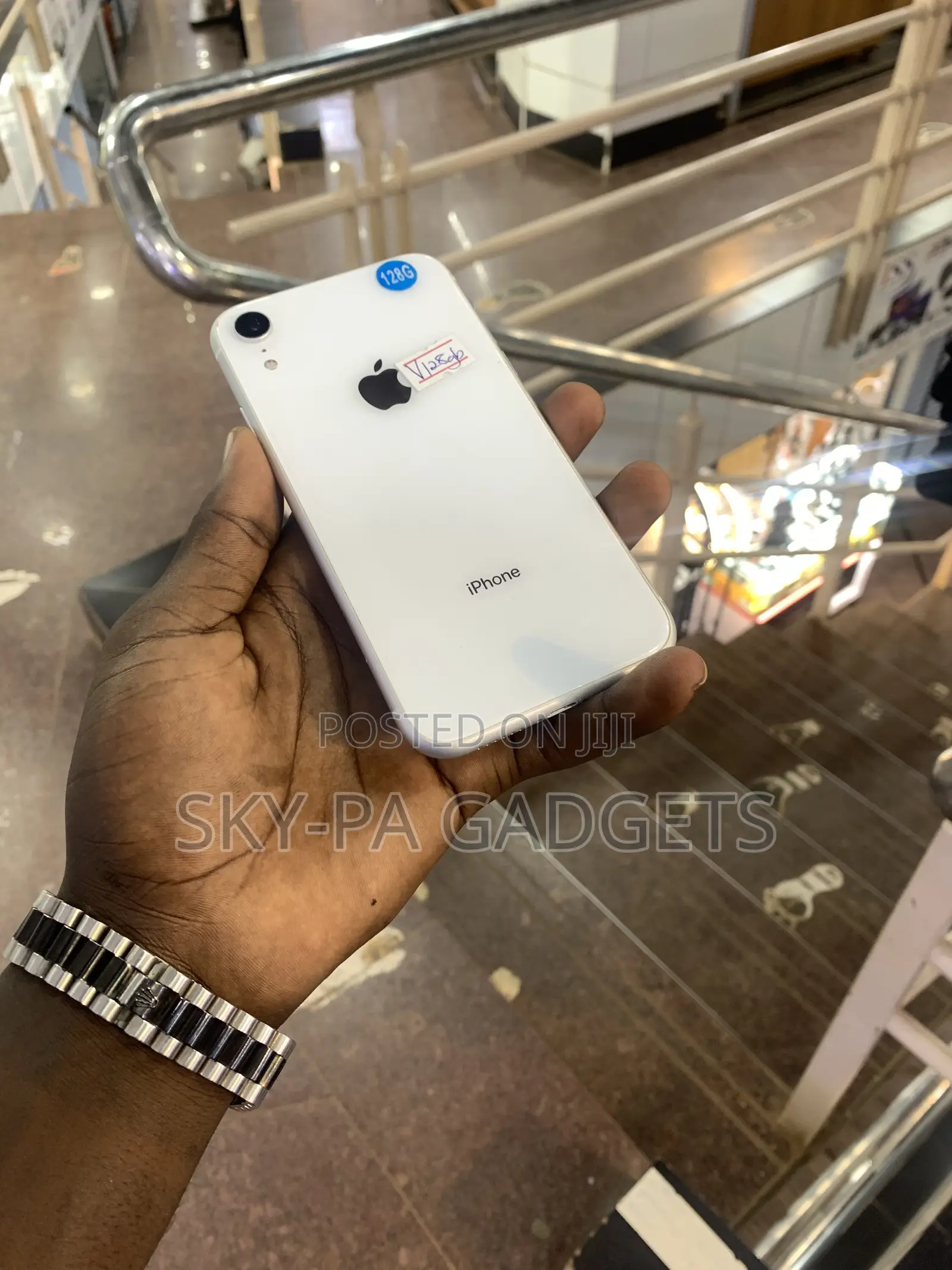 New Apple iPhone XR 64 GB White