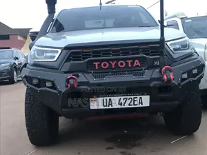 Toyota Hilux 2017 Gray