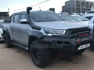 Toyota Hilux 2017 Gray