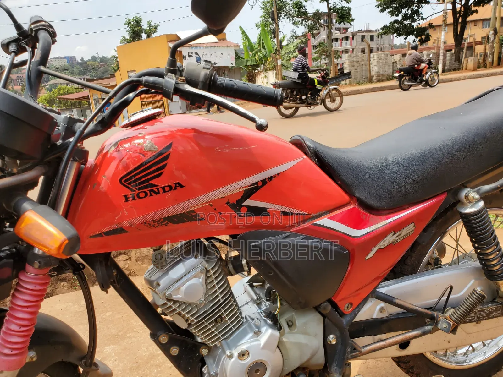 Honda CB 2018 Red
