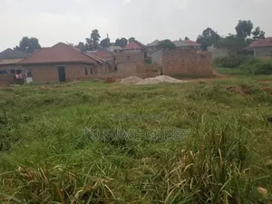 Land for Sale in Kasangati It Is 50 X20x22