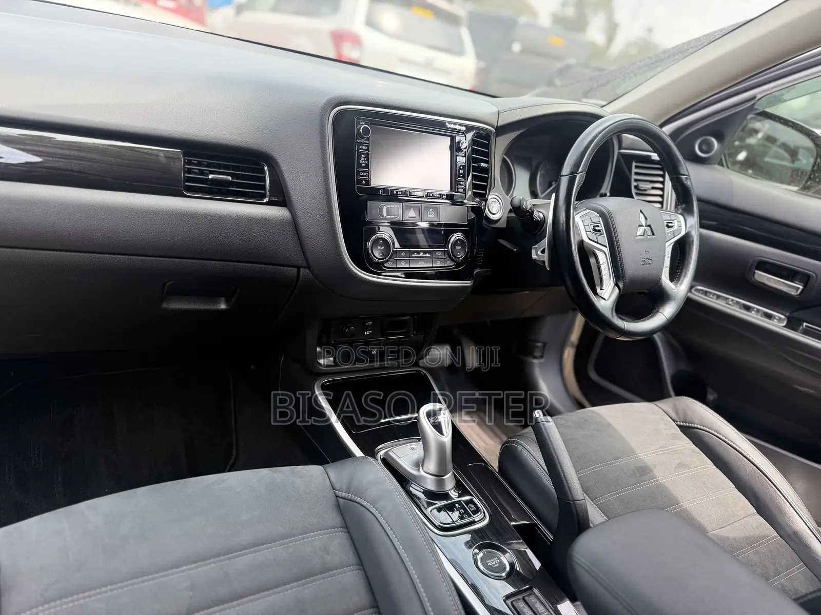 Mitsubishi Outlander 2017 White