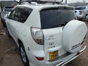 Toyota RAV4 2008 White