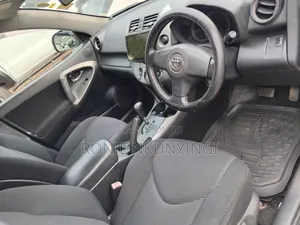Toyota RAV4 2008 White