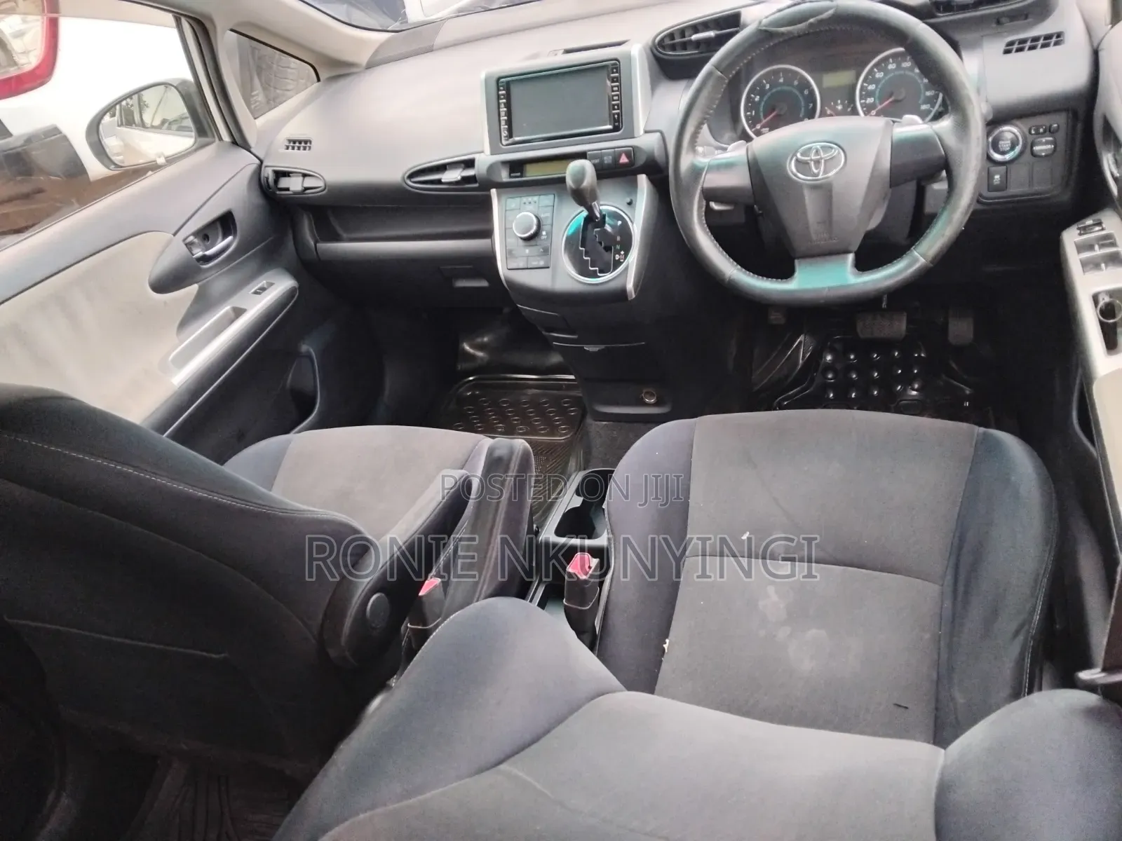 Toyota Wish 2010 White