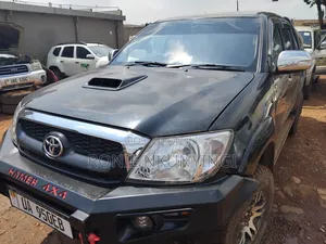 Toyota Hilux 2009 Black