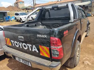 Toyota Hilux 2009 Black