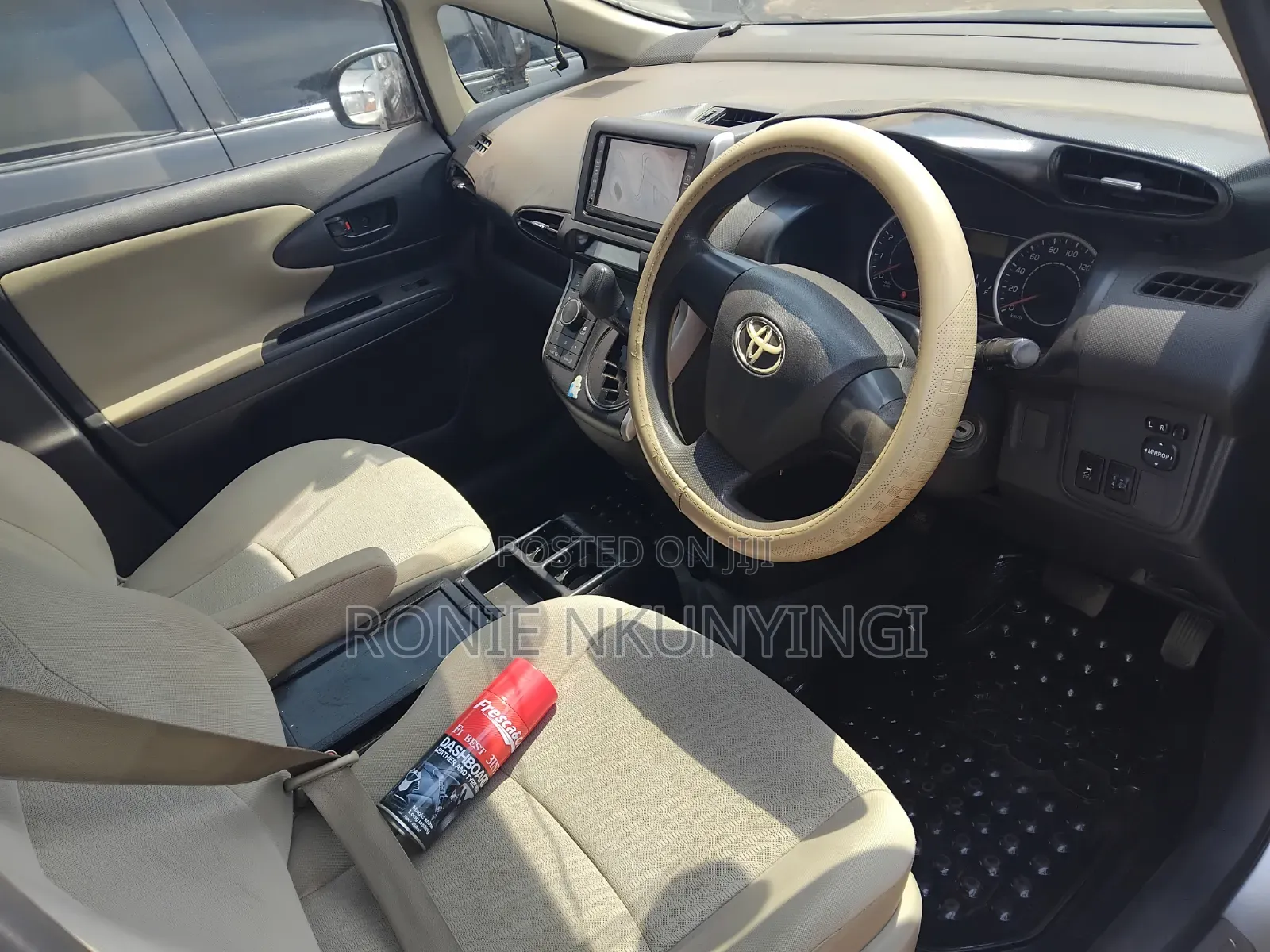 Toyota Wish 2010 Silver