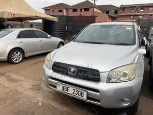 Toyota RAV4 2008 Silver