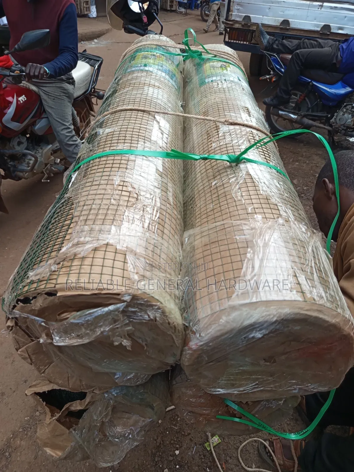 Chicken Mesh Green Coated 4ft X 25meters