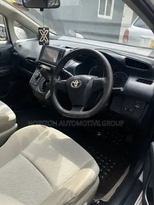 Toyota Wish 2010 White