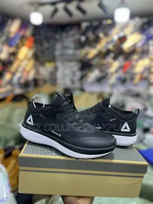 Original Reebok Black White Running Sneakers