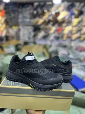 Original Columbia Gore-Tex Waterproof Hiking Sneakers | Black Outdoor