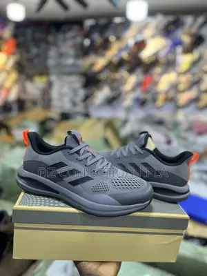 Original Adidas Lightmotion Runner Grey | Lightweight Running