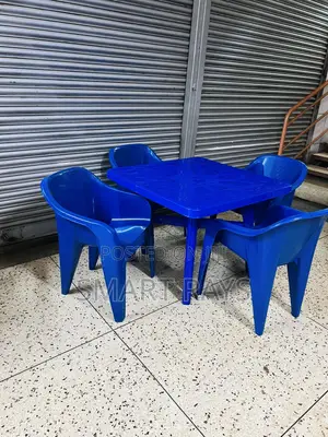 Gardens Bars Hotels Restaurants Home Dining Plastic Set of a Table