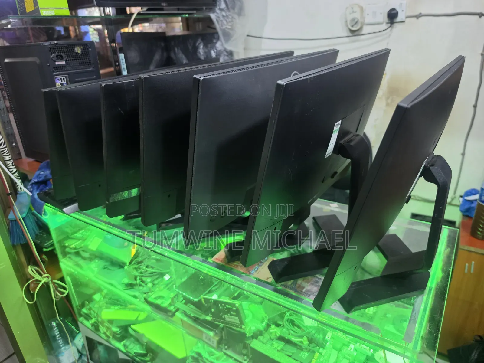 Dell Ips Flameless Bezeless Monitors 22inch