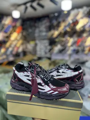 Off-White Running Style Sneakers Burgundy Edition