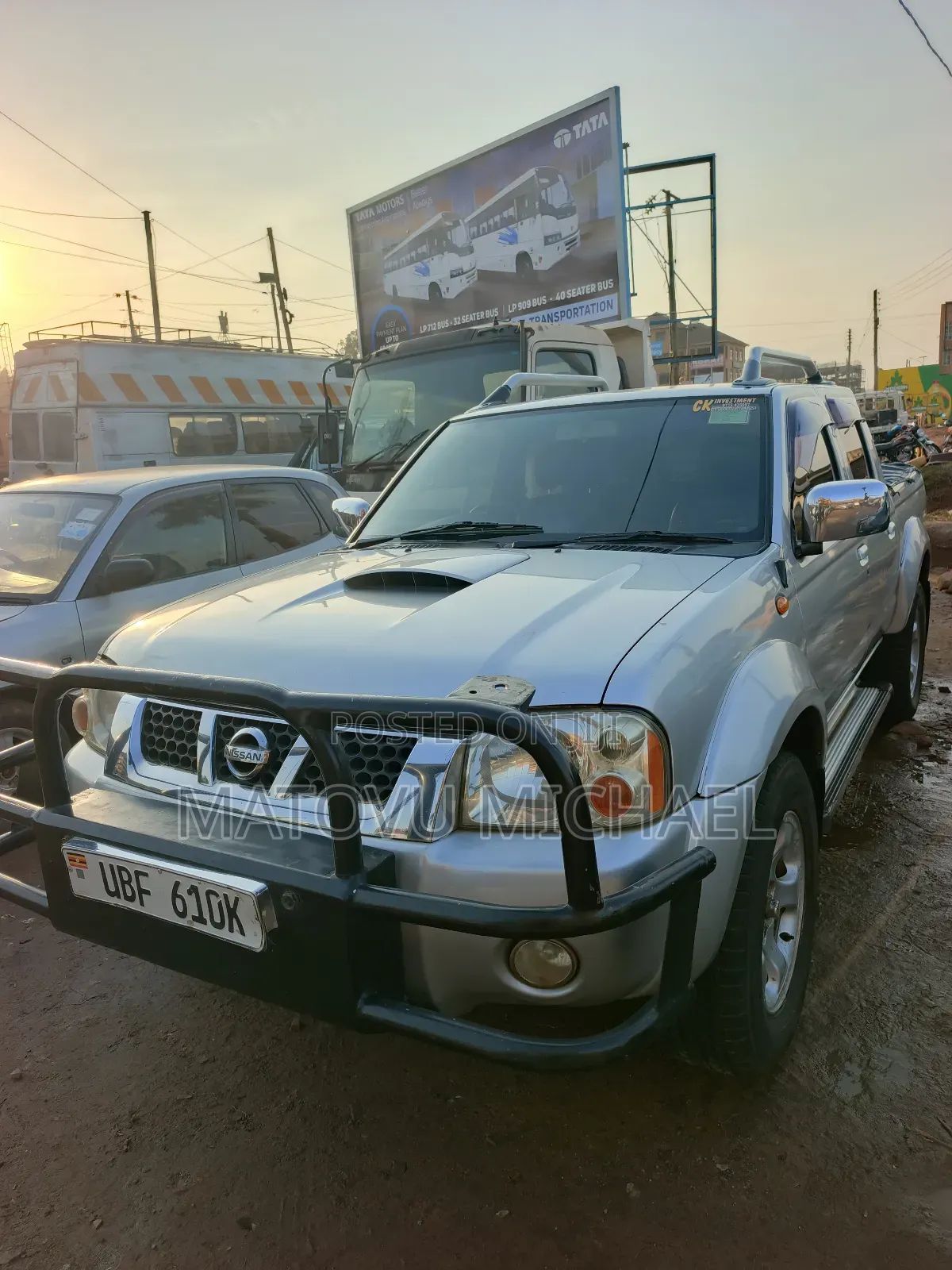 Nissan Hardbody 2003 Gray
