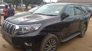 Toyota Land Cruiser Prado 2018 Black