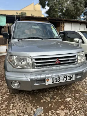 Mitsubishi Pajero IO 2007 Silver