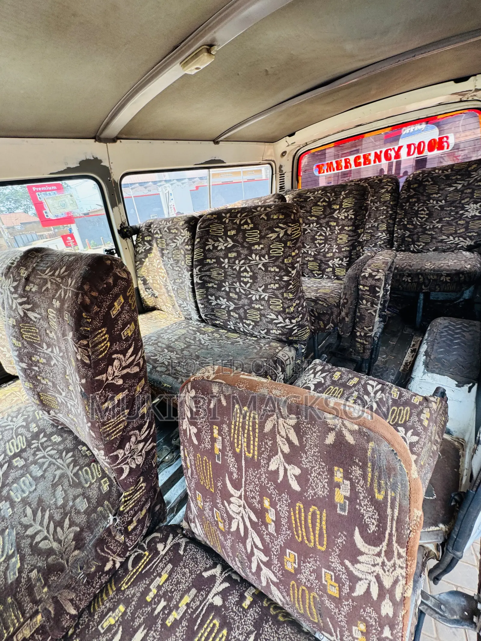 Toyota HiAce 2002 White