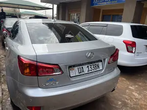 Lexus IS 2013 Silver