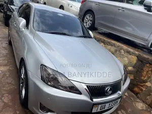 Lexus IS 2013 Silver