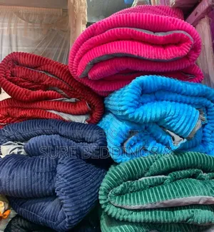 Coral Velvet 12 Pieces