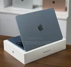 New Laptop Apple MacBook Air 2025 M4 16GB Apple M4 SSD 256GB