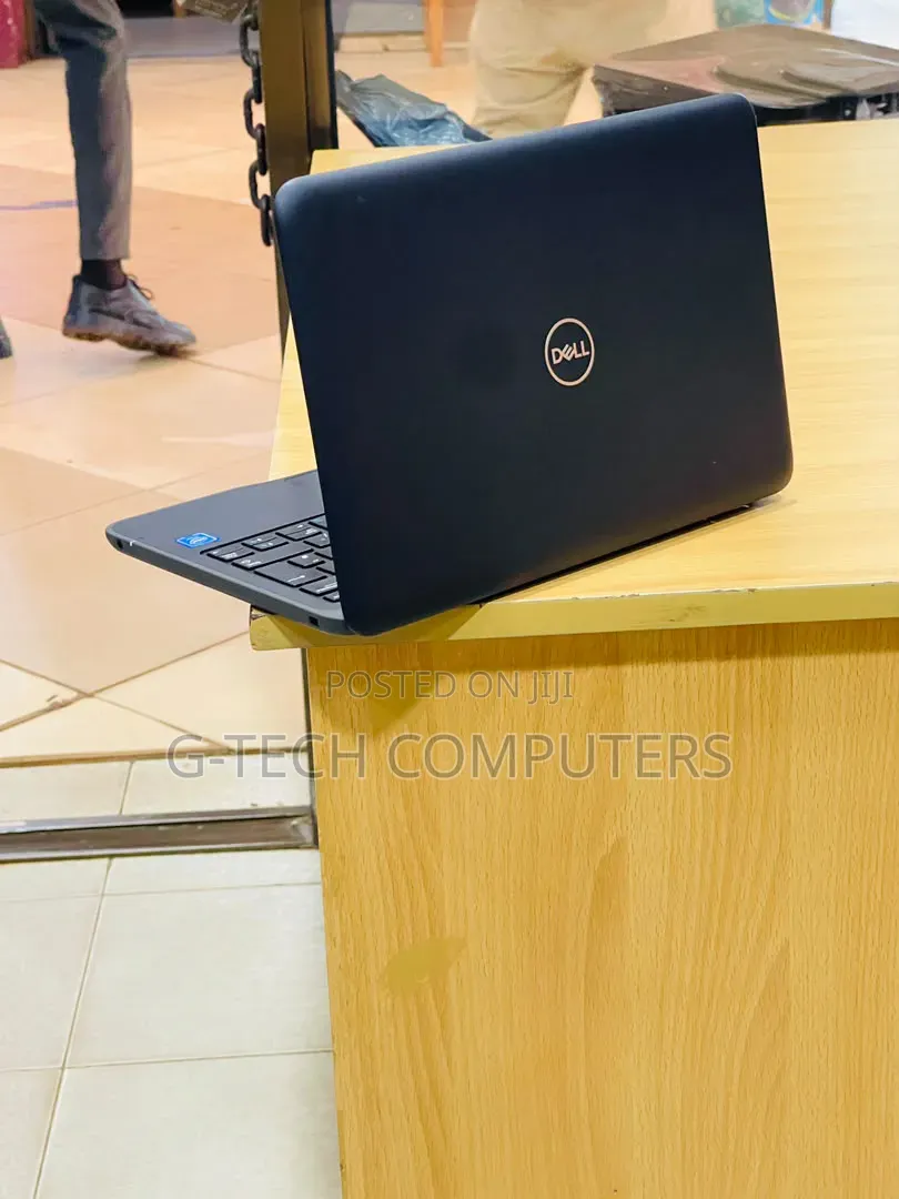 New Laptop Dell Latitude 3190 4GB Intel Celeron SSD 128GB