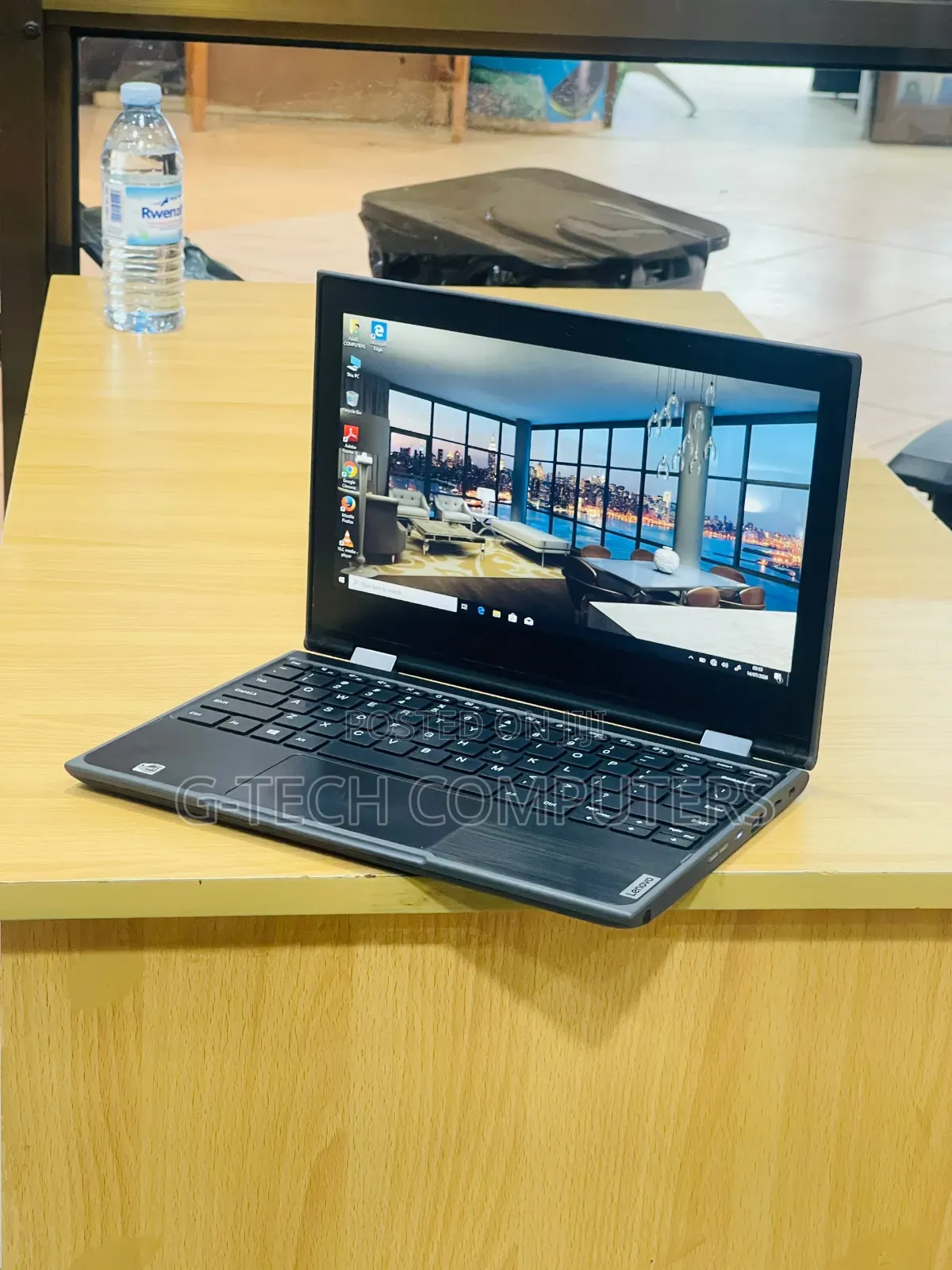 New Laptop Lenovo 300e 4GB Intel Celeron SSD 128GB