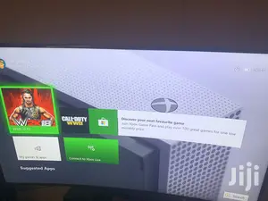 Xbox One S 4K Uk Used With One Controller And One Game
