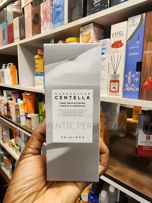 Skin1004 Madagascar Centella Tone Brightening Capsule Ampoule