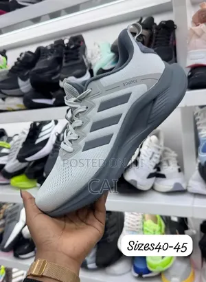 Adidas Voeuy Bounce Sneakers