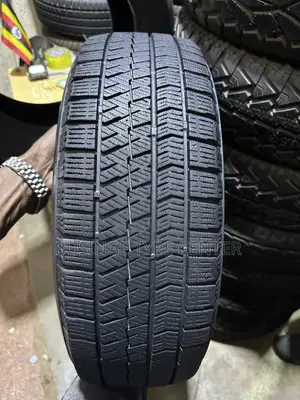 195/65r15 Bridgestone Tires Available in Foreign Used Good Condition