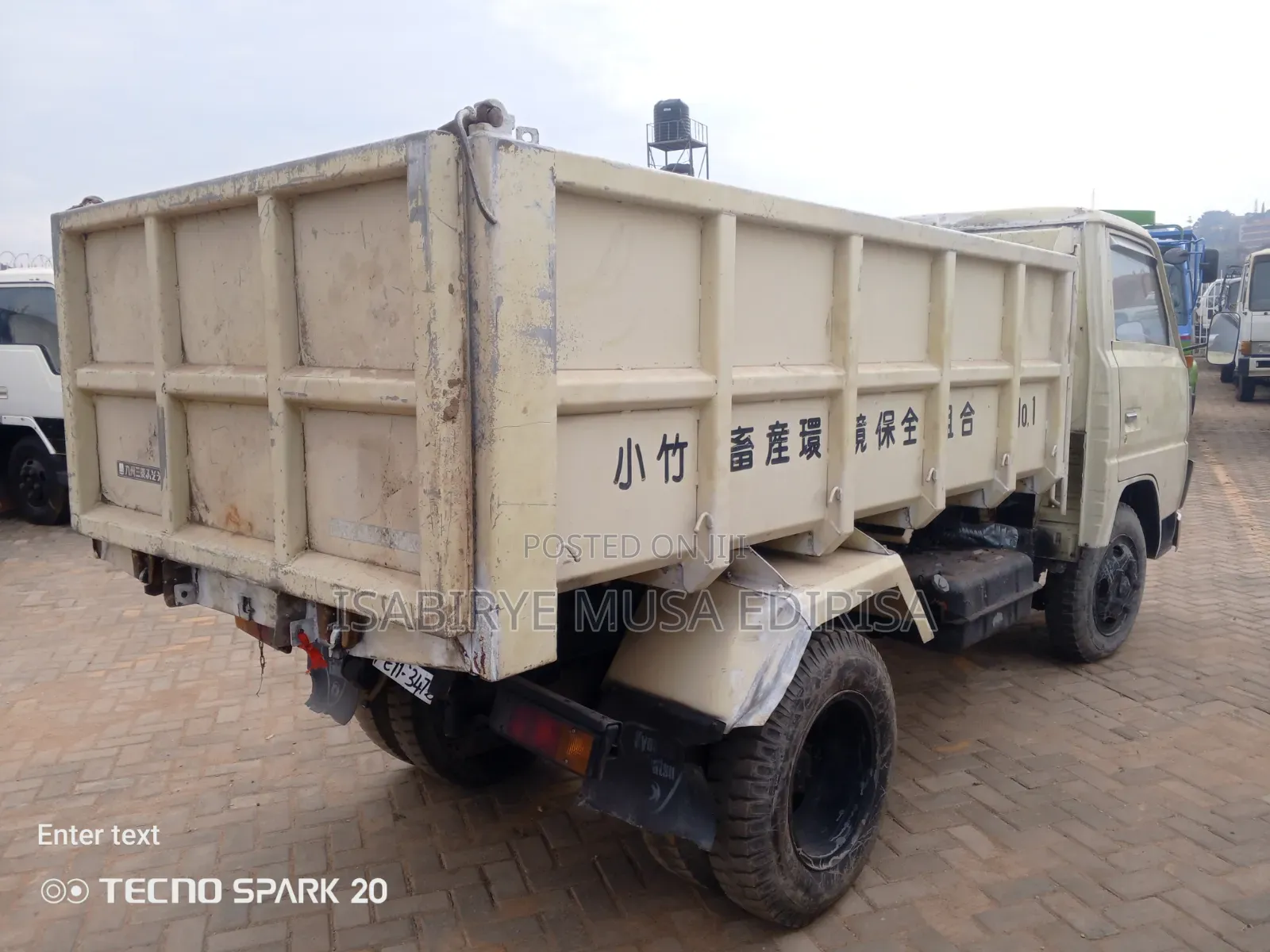 Canter Tipper