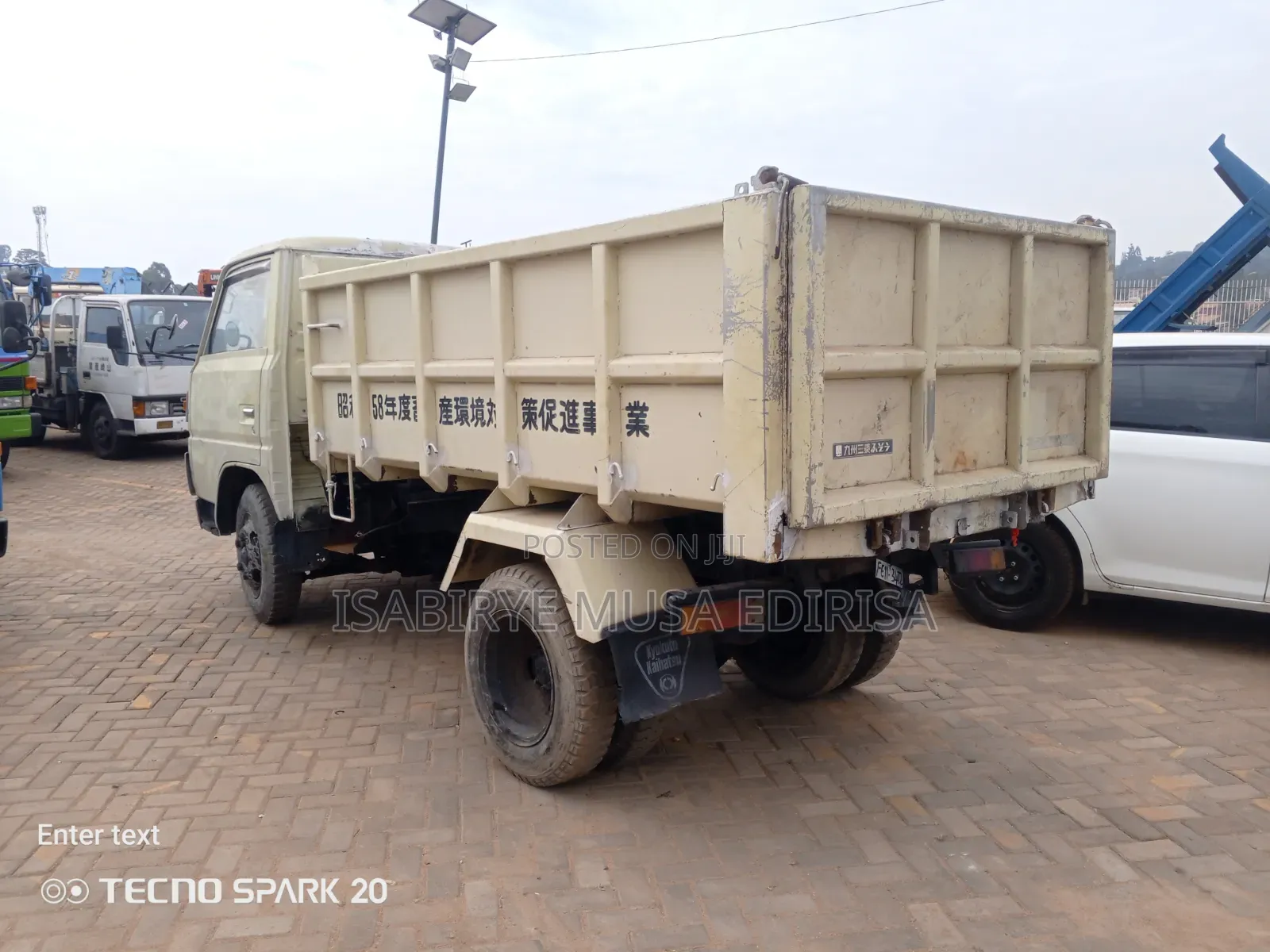 Canter Tipper