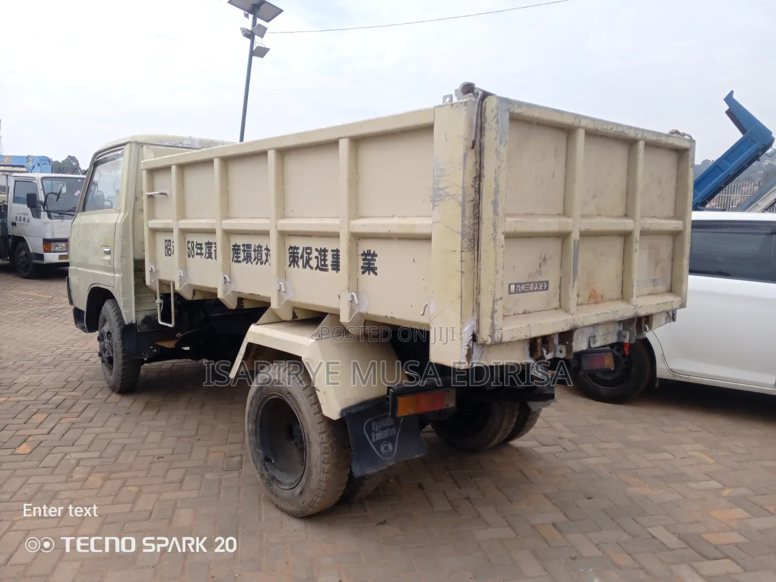Canter Tipper