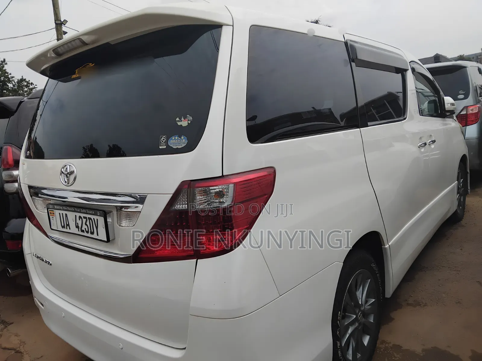 Toyota Alphard 2011 White